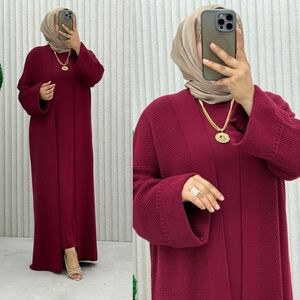 Elegant Burgundy Knit Dress